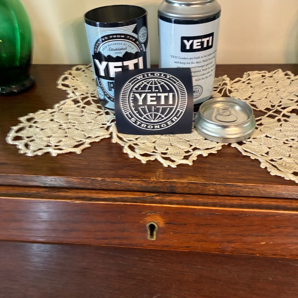 Yeti Black and White Can Holders - Picture 2 of 7